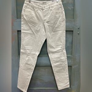 Style & Co skinny white jeans